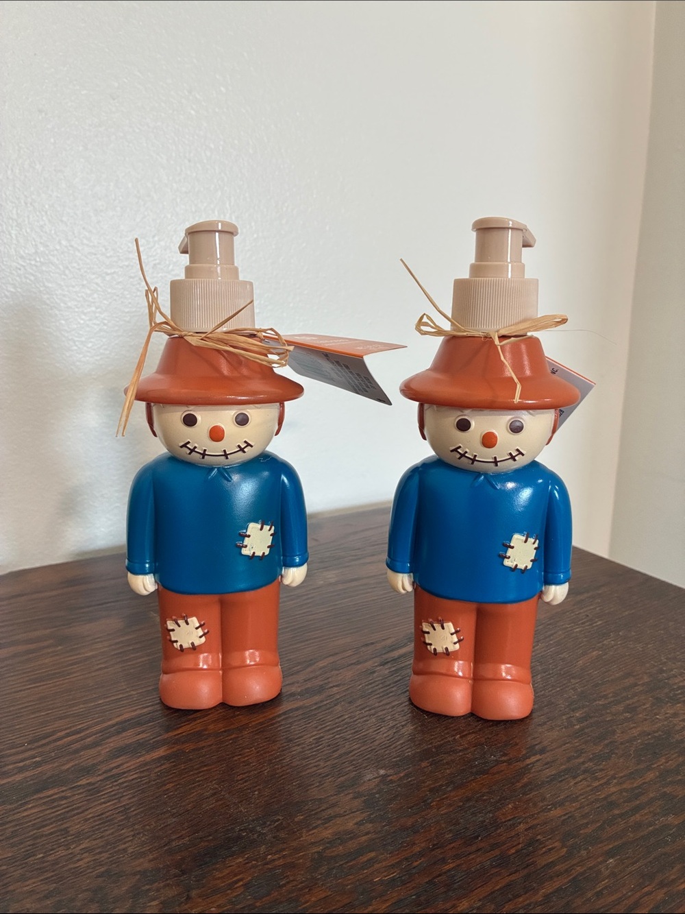 NWT- Set of 2- Caramel Pumpkin Scented Scarecrow Hand Soap Dispensers 6oz